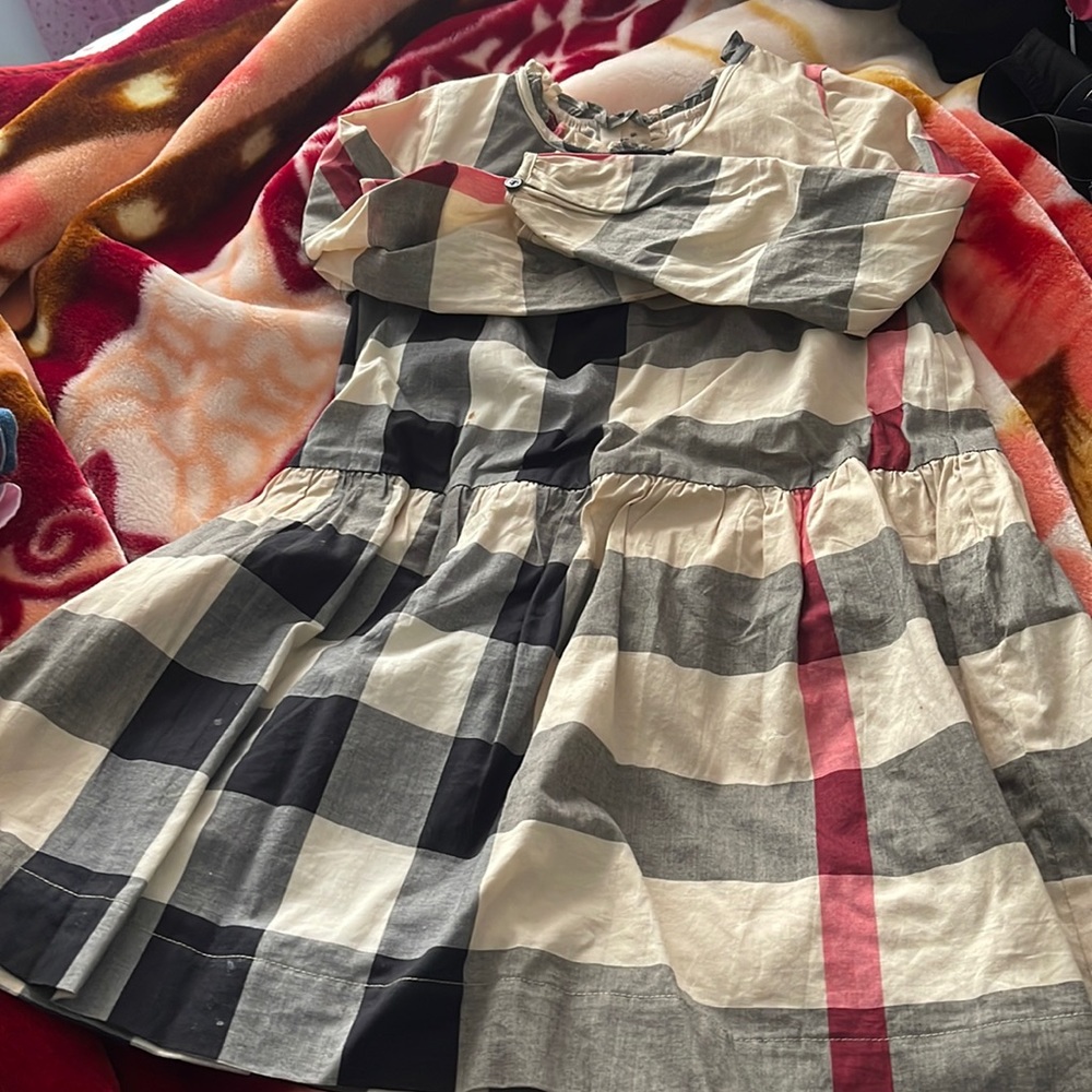 Burberry girls dress size 6